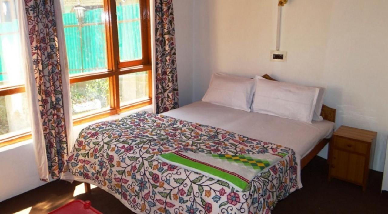Hayat Hotel Pahalgām Εξωτερικό φωτογραφία